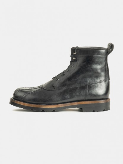 70024BK DUCK BOOTS