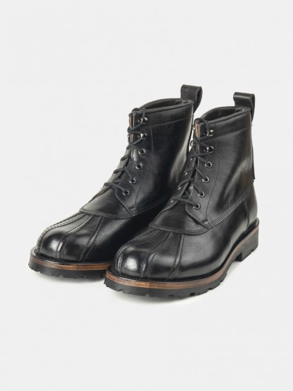 70024BK DUCK BOOTS